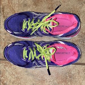 Asics GT 2000 women’s size 7